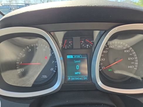 Used 2017 Chevrolet Equinox LT w/ Convenience Package image 16