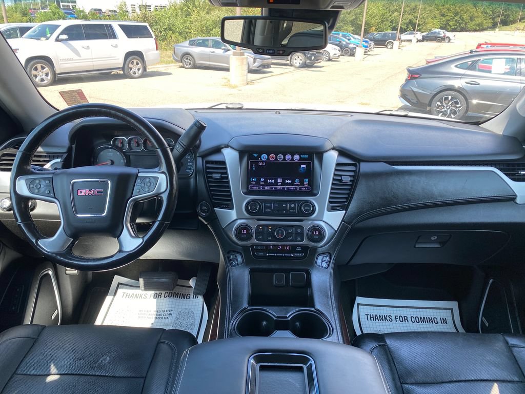 Used 2018 GMC Yukon XL SLT w/ Open Road Package AWD/4WD image 13