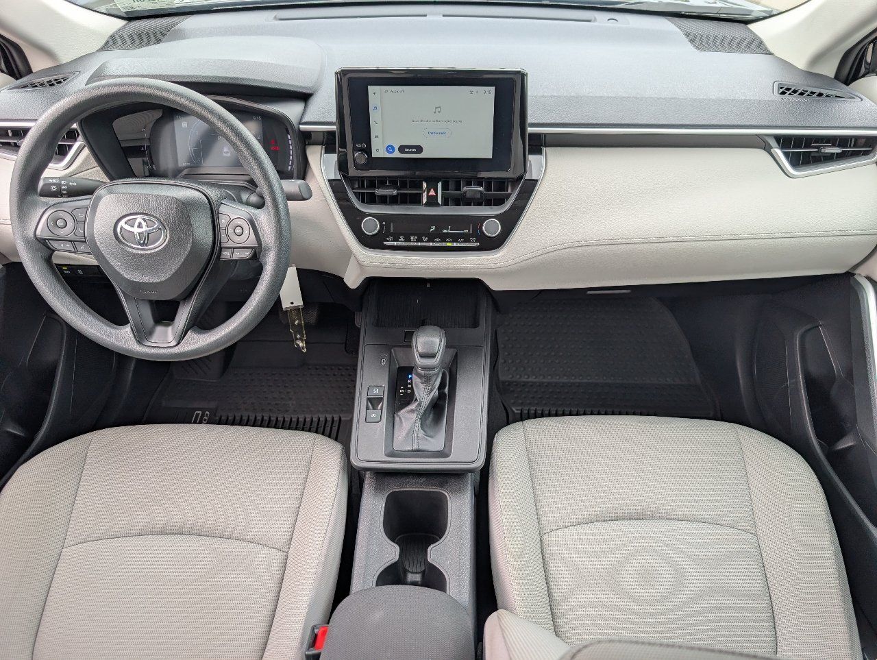 Used 2026 Toyota Corolla Cross L FWD image 4