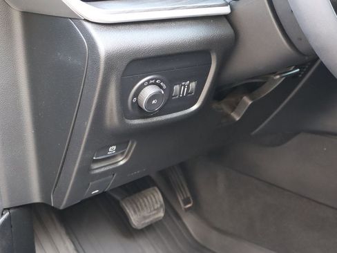 Used 2024 Jeep Grand Cherokee L Limited w/ Black Appearance Package RWD image 24