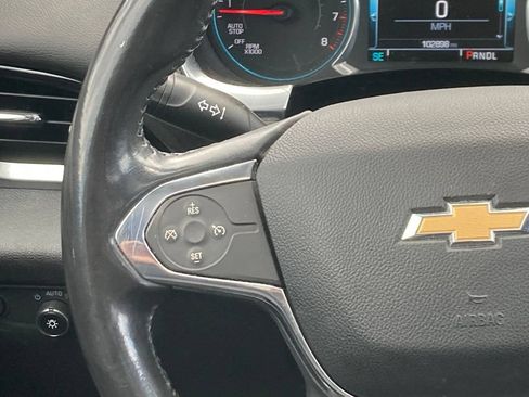 Used 2019 Chevrolet Traverse RS w/ LPO, Floor Liner Package AWD/4WD image 9