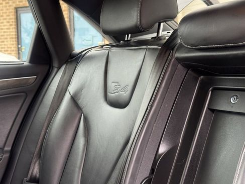 Used 2012 Audi S4 Prestige image 40