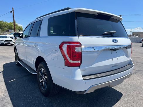 Used 2018 Ford Expedition XLT w/ Equipment Group 202A RWD image 7