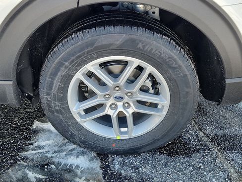 New 2026 Ford Explorer Active image 5