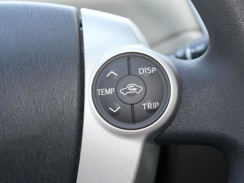 Used 2012 Toyota Prius V Three w/ Preferred Accessory Pkg FWD image 25