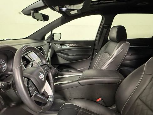 Used 2022 Buick Enclave Avenir FWD image 28