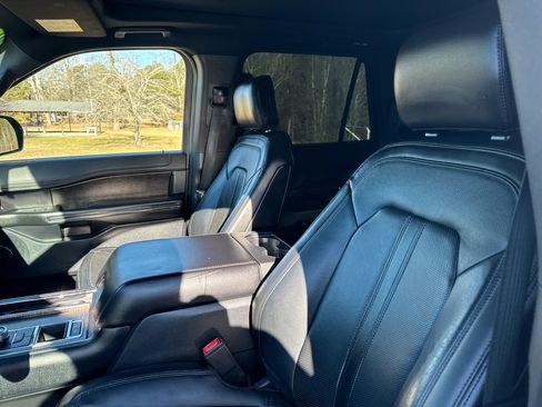 Used 2018 Ford Expedition Max Limited w/ Equipment Group 302A image 15