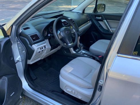 Used 2015 Subaru Forester 2.5i Limited AWD/4WD image 12