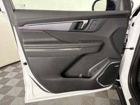 New 2026 Buick Enclave Sport Touring w/ Super Cruise Package image 8