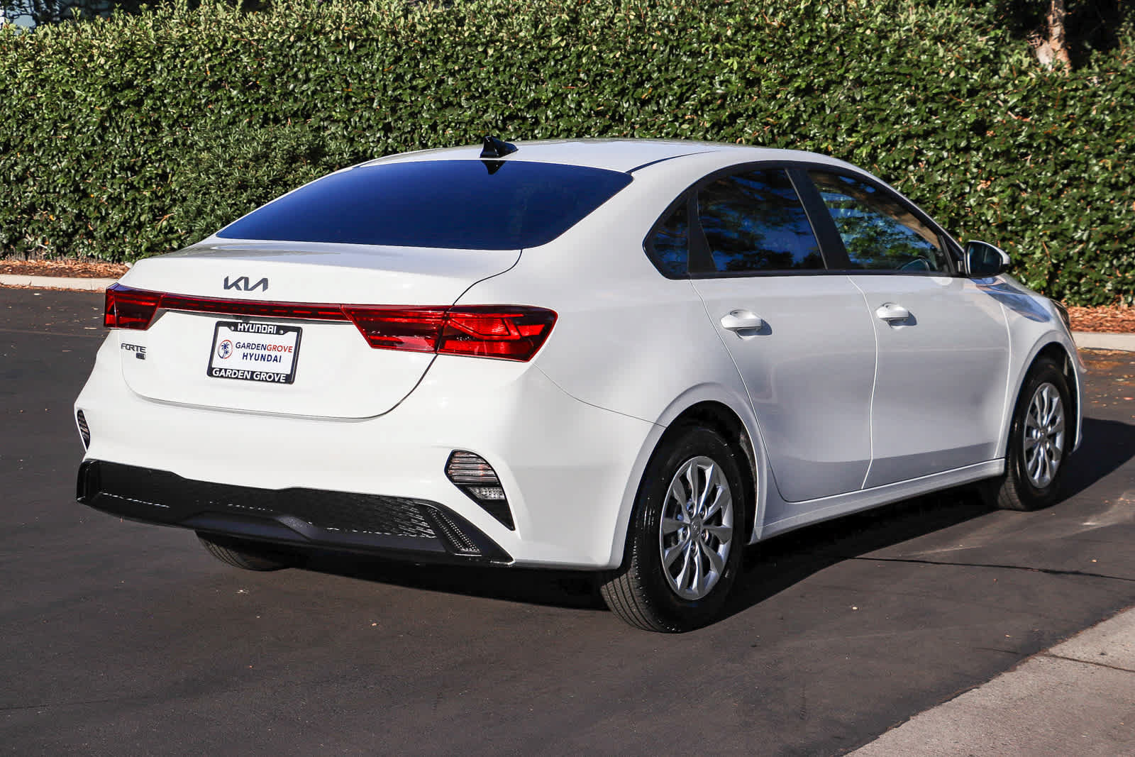 Used 2023 Kia Forte LX FWD image 6