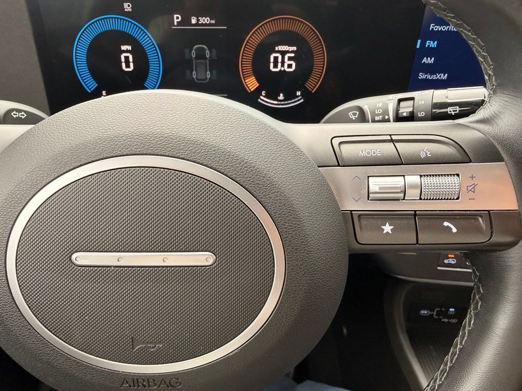 Used 2025 Hyundai Kona SEL AWD/4WD image 19