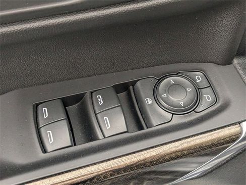 Used 2020 Chevrolet Silverado 1500 LT Trail Boss image 12