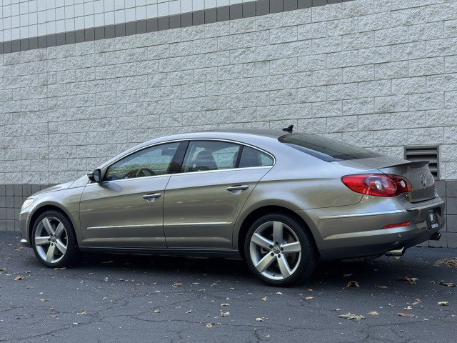 Used 2010 Volkswagen CC VR6 AWD/4WD image 2