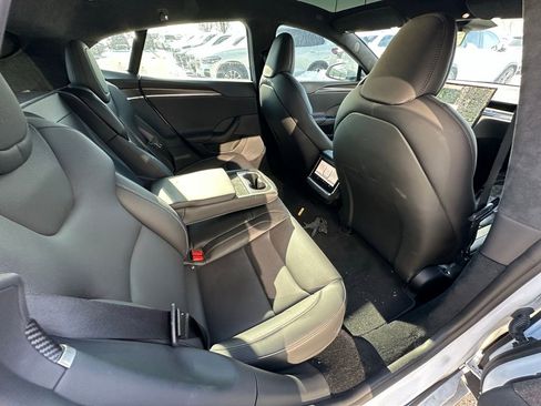 Used 2021 Tesla Model S Plaid image 13