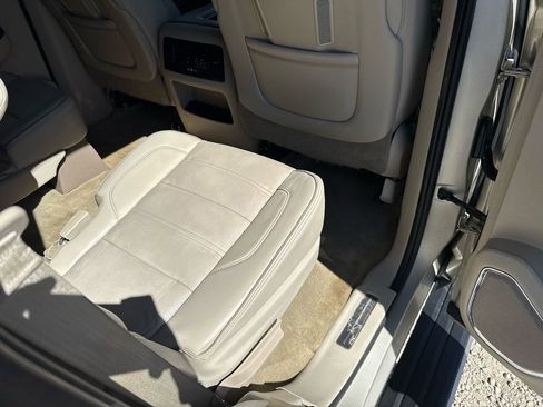 Used 2015 GMC Yukon Denali w/ Premium Package image 20