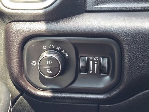 Used 2023 RAM 2500 Laramie AWD/4WD image 24