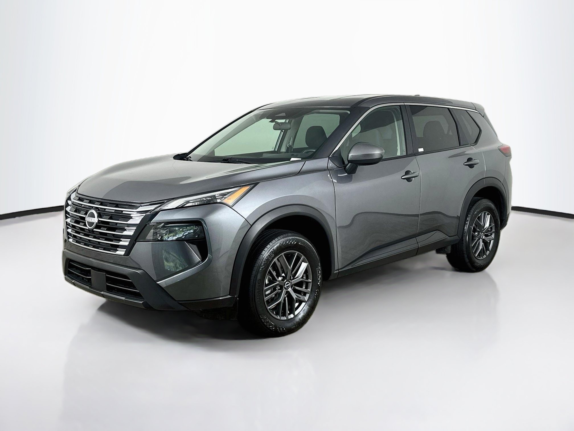 Used 2026 Nissan Rogue SV AWD/4WD image 3