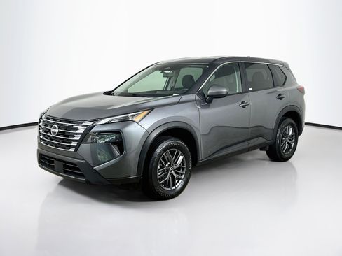 Used 2026 Nissan Rogue SV AWD/4WD image 3
