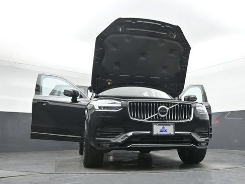 Used 2023 Volvo XC90 B6 Core w/ Protection Package Premier AWD/4WD image 52