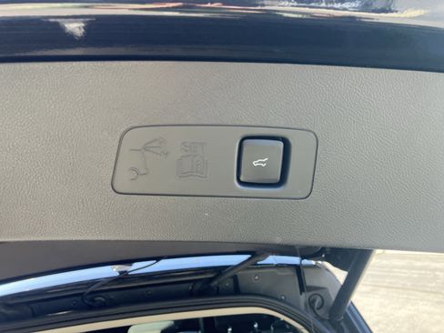 Used 2023 Lincoln Corsair AWD w/ Equipment Group 101A image 13