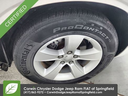 Used 2016 Dodge Challenger SXT image 30