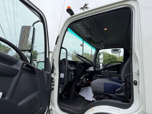 New 2026 Isuzu FTR RWD image 14