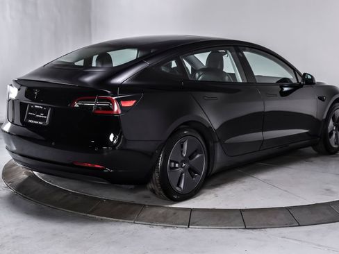 Used 2021 Tesla Model 3 Standard Range Plus RWD image 6