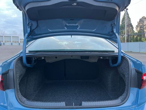 Used 2025 Volkswagen Jetta SE image 31