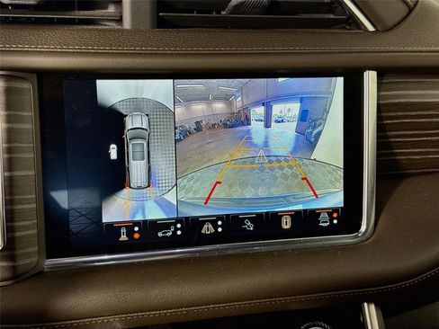 Certified 2024 GMC Yukon Denali w/ Advanced Technology Package RWD image 17