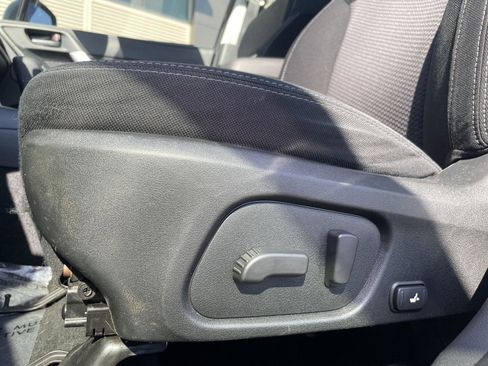 Used 2017 Subaru Forester 2.5i Premium w/ All-Weather Package image 20