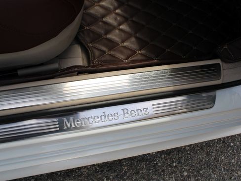 Used 2018 Mercedes-Benz S 560 4MATIC Sedan image 92