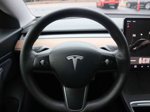 Used 2021 Tesla Model 3 Performance image 15