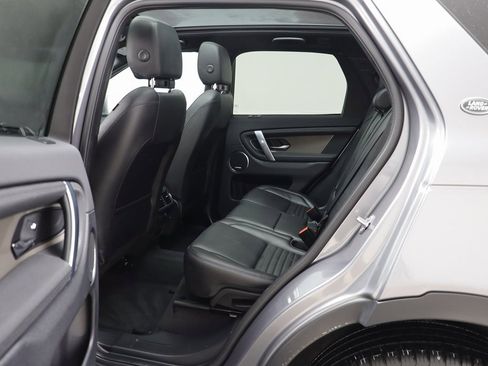 Used 2022 Land Rover Discovery Sport SE image 15