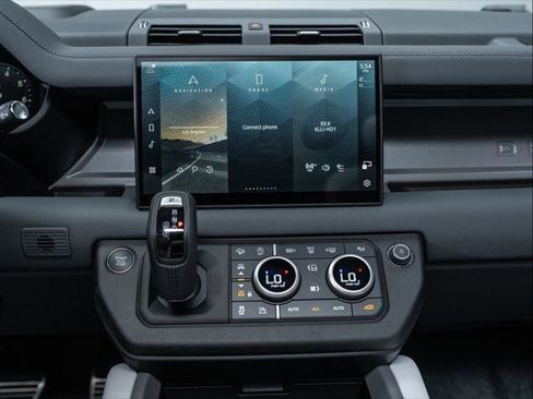 New 2025 Land Rover Defender 130 V8 image 27