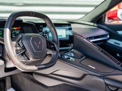 Used 2025 Chevrolet Corvette Z06 w/ Z07 Performance Package image 36