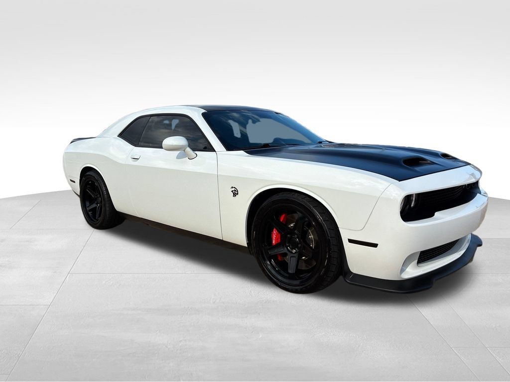 Used 2022 Dodge Challenger SRT Hellcat w/ Plus Package RWD image 8