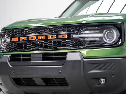Used 2025 Ford Bronco Sport Outer Banks w/ Outer Banks Tech Package+ AWD/4WD image 2