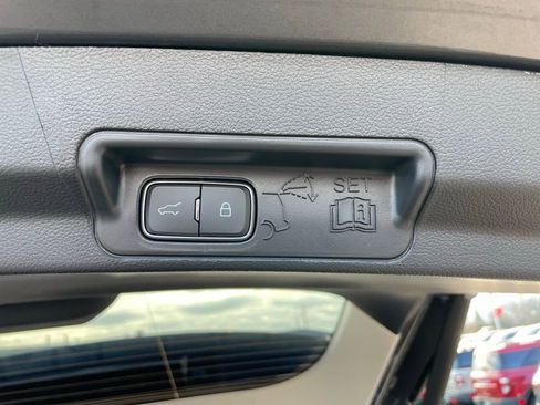 New 2026 Ford Explorer Active w/ Active Comfort Package AWD/4WD image 38