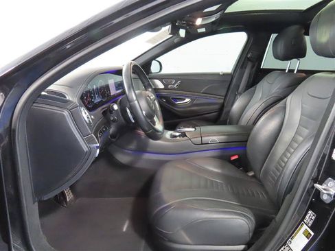 Used 2018 Mercedes-Benz S 560 Sedan image 16