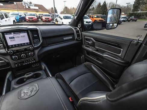 Used 2022 RAM 3500 Laramie AWD/4WD image 28