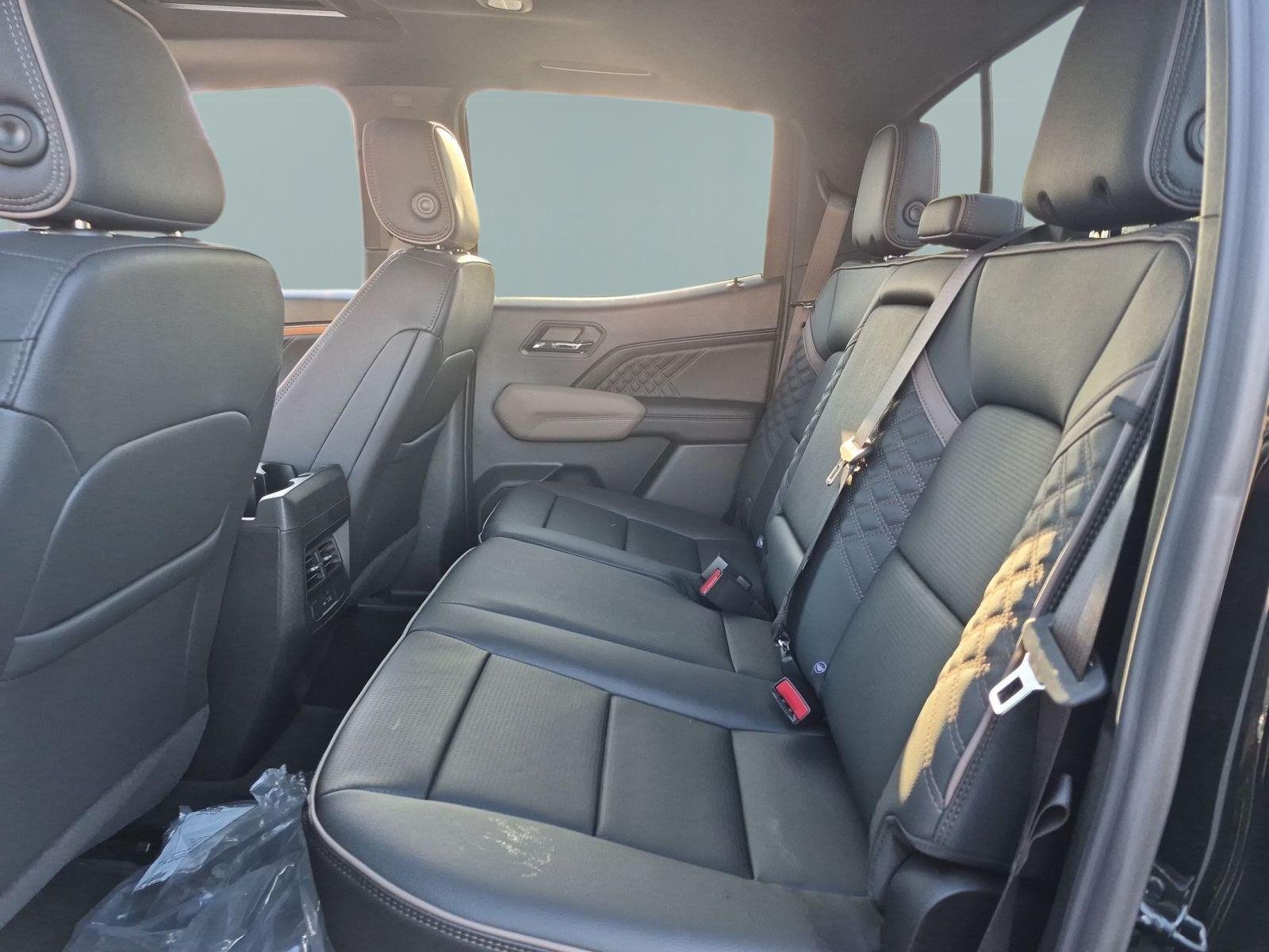 New 2026 GMC Canyon Denali AWD/4WD image 25