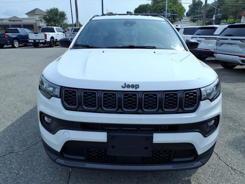 New 2026 Jeep Compass Latitude AWD/4WD image 9