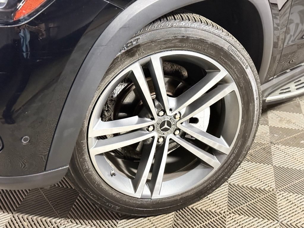 Used 2021 Mercedes-Benz GLE 350 w/ Premium Package image 2