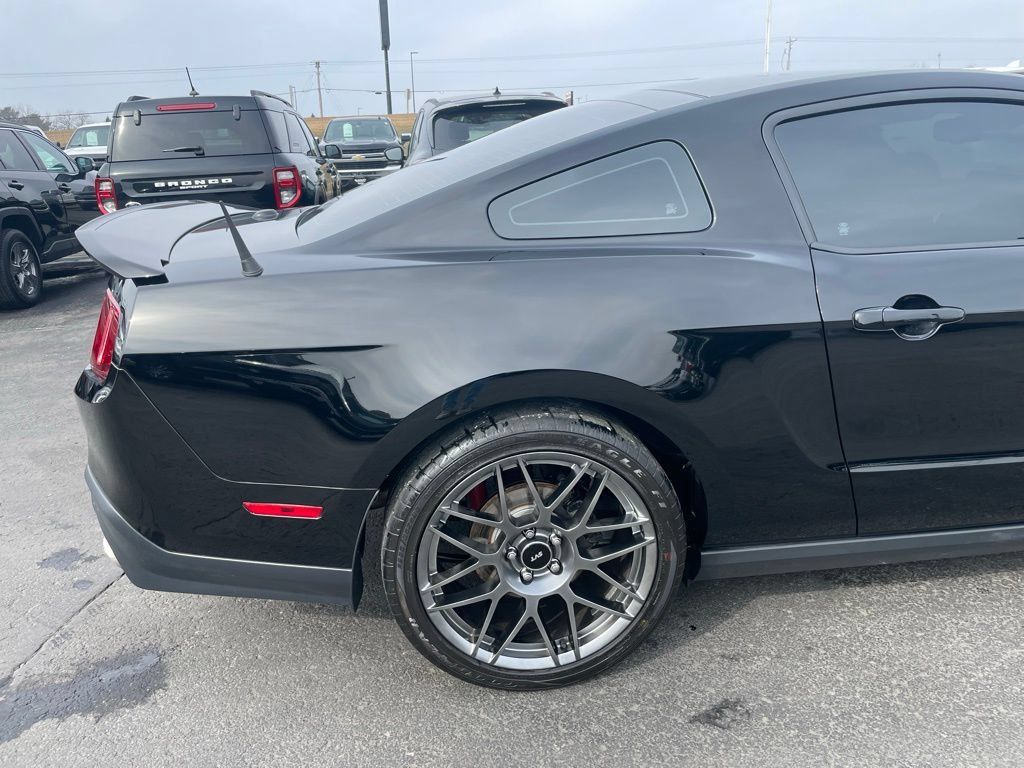 Used 2012 Ford Mustang Shelby GT500 w/ SVT Performance Pkg RWD image 32