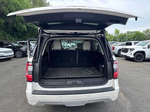 Used 2019 Ford Expedition Max Platinum RWD image 17
