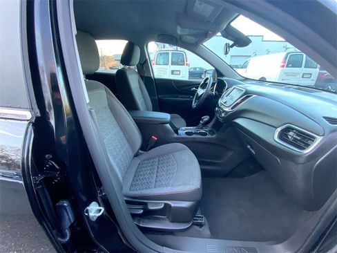 Used 2024 Chevrolet Equinox LT image 27