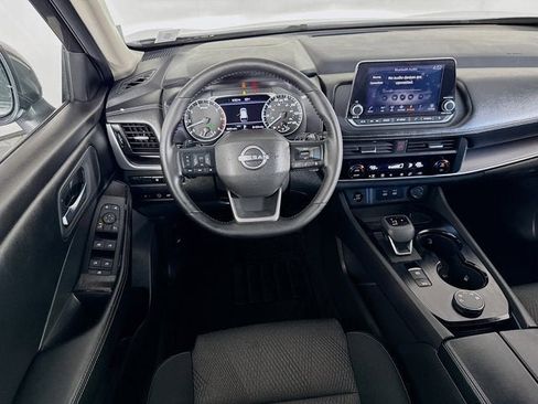 Certified 2026 Nissan Rogue SV image 17