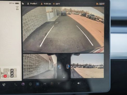 Used 2021 Tesla Model Y Long Range image 44