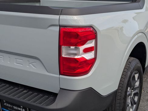 Used 2023 Ford Maverick XLT w/ XLT Luxury Package FWD image 12