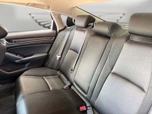 Used 2018 Honda Accord EX image 13